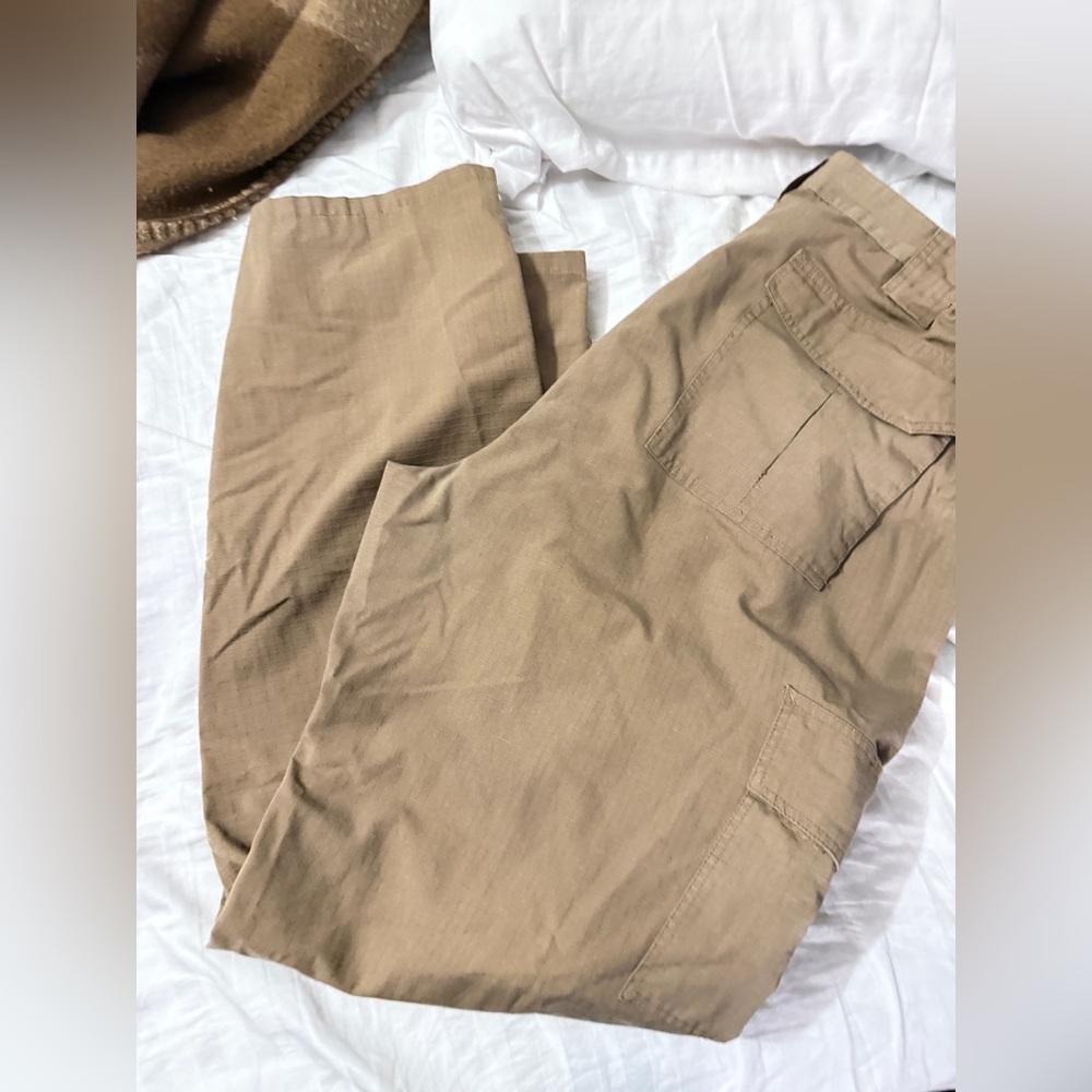 Men's CQR 44x32 Big and Tall Cargo Pants - Tan like new